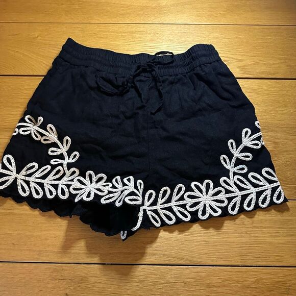 Maison d’ Amelie 6 embroidered shorts linen - Picture 1 of 11